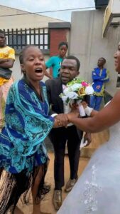 WATCH: Lady Allegedly Interrupts Wedding Convoy, Accuses Groom Of Abandonment After 3 Children
